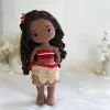 Búp bê len bé gái váy quấn đỏ kem tóc xoăn hoa đỏ